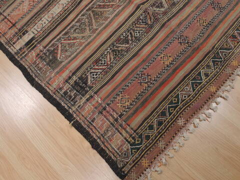 Kilim Beige Runner Flat Woven 46 X 94  Area Rug 100-109831 Image 3