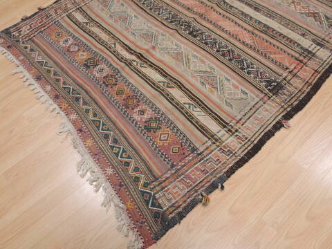 Kilim Beige Runner Flat Woven 46 X 94  Area Rug 100-109831 Image 5