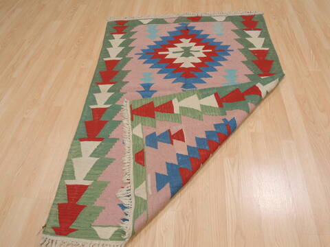 Kilim Green Flat Woven 32 X 52  Area Rug 100-109856 Image 7