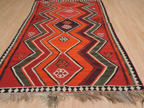 Kilim Red Flat Woven 51 X 86  Area Rug 100-109902 Image 4