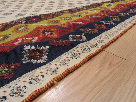 Kilim Beige Flat Woven 62 X 90  Area Rug 100-109977 Image 4