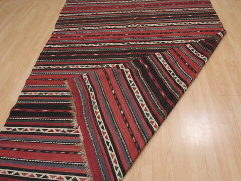 Kilim Red Flat Woven 62 X 94  Area Rug 100-109987 Image 8