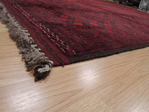 Khan Mohammadi Red Hand Knotted 97 X 129  Area Rug 100-110076 Image 7