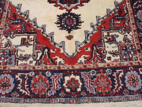 Heriz Beige Hand Knotted 61 X 88  Area Rug 100-110256 Image 5
