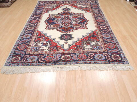 Heriz Beige Hand Knotted 61 X 88  Area Rug 100-110256 Image 8