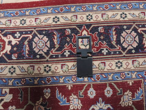 Heriz Red Hand Knotted 40 X 59  Area Rug 100-110258 Image 10