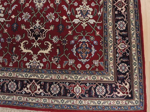 Heriz Red Hand Knotted 40 X 59  Area Rug 100-110258 Image 5