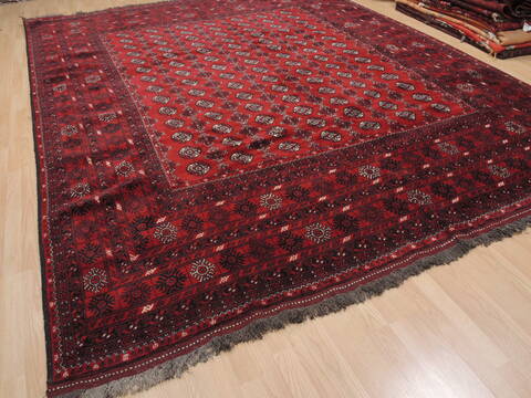 Khan Mohammadi Red Hand Knotted 910 X 127  Area Rug 100-110286 Image 3