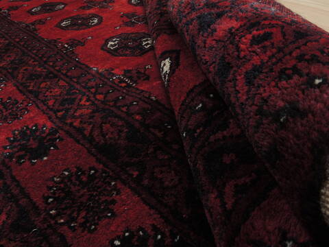 Khan Mohammadi Red Hand Knotted 33 X 63  Area Rug 100-110305 Image 8