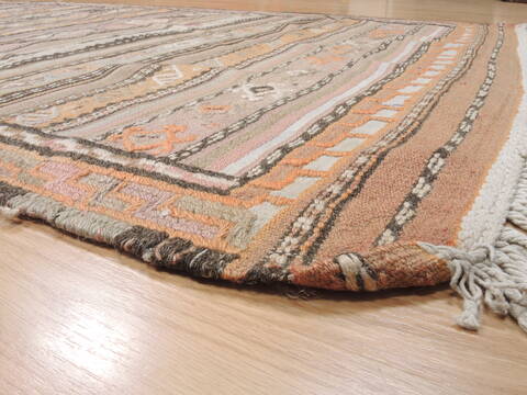 Kilim Beige Flat Woven 311 X 86  Area Rug 100-110505 Image 4