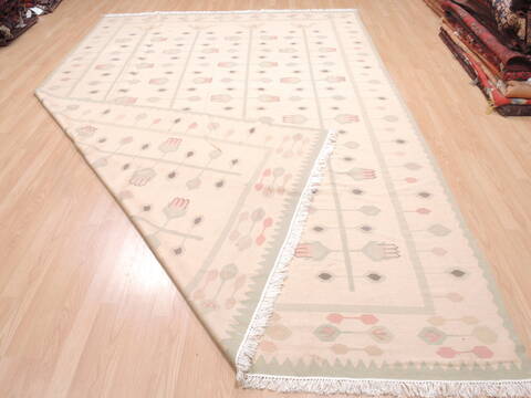 Kilim Beige Flat Woven 97 X 117  Area Rug 100-110557 Image 7