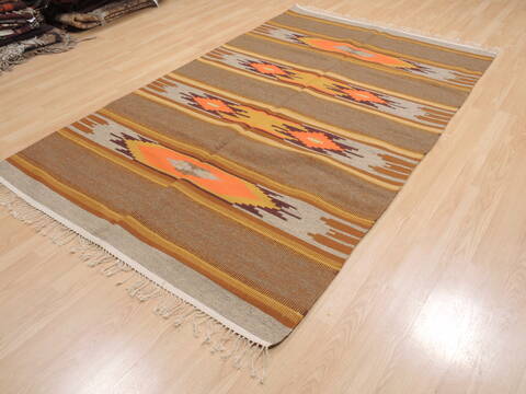 Kilim Beige Flat Woven 54 X 84  Area Rug 100-110574 Image 2