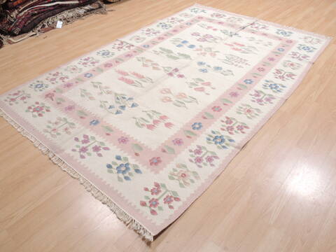 Kilim Beige Flat Woven 61 X 92  Area Rug 100-110588 Image 2