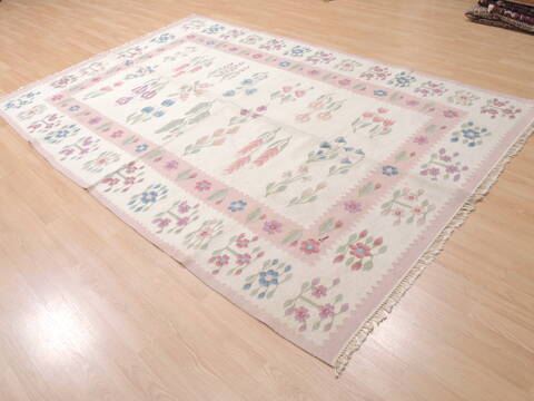 Kilim Beige Flat Woven 61 X 92  Area Rug 100-110588 Image 3
