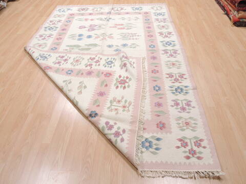 Kilim Beige Flat Woven 61 X 92  Area Rug 100-110588 Image 5
