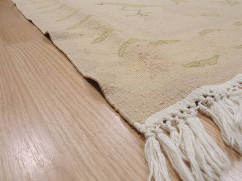 Kilim Beige Flat Woven 83 X 115  Area Rug 100-110589 Image 4