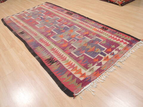 Kilim Red Flat Woven 48 X 92  Area Rug 100-110621 Image 3