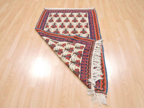 Kilim Red Flat Woven 30 X 49  Area Rug 100-110635 Image 5