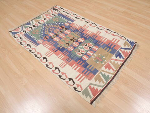 Kilim Beige Flat Woven 31 X 50  Area Rug 100-110649 Image 4