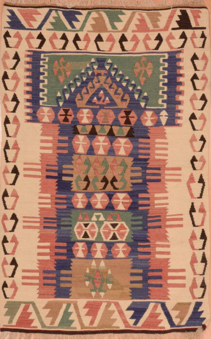 Kilim Beige Flat Woven 31 X 50  Area Rug 100-110649 Image 0
