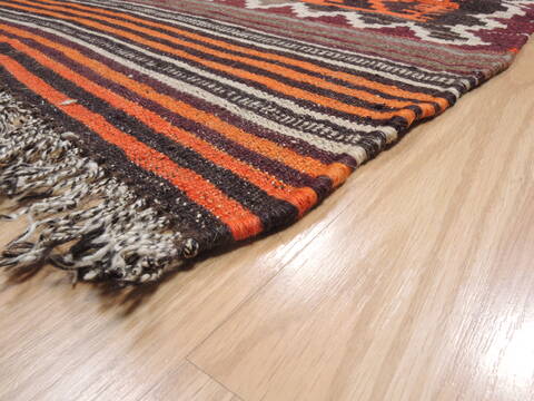 Kilim Red Flat Woven 48 X 85  Area Rug 100-110711 Image 4
