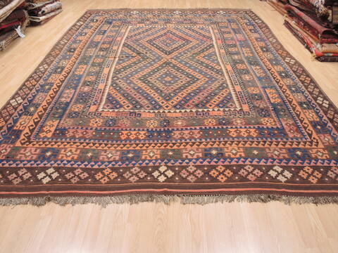 Kilim Multicolor Flat Woven 93 X 132  Area Rug 100-110754 Image 1