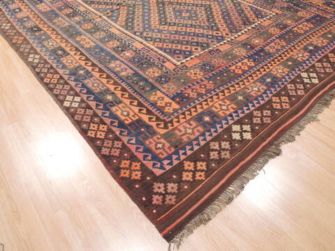 Kilim Multicolor Flat Woven 93 X 132  Area Rug 100-110754 Image 4