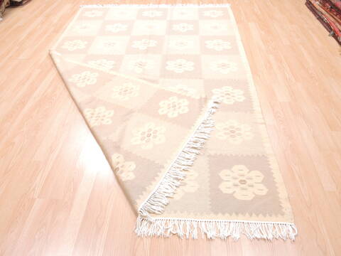 Kilim Beige Flat Woven 67 X 91  Area Rug 100-110765 Image 6