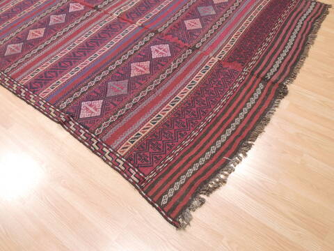 Kilim Red Flat Woven 58 X 1010  Area Rug 100-110784 Image 3