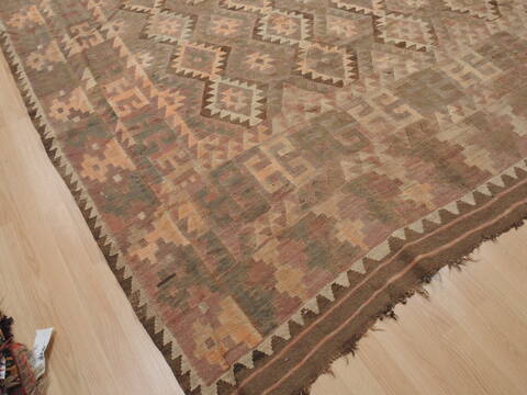 Kilim Brown Flat Woven 107 X 144  Area Rug 100-110829 Image 5