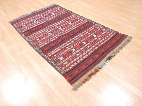 Kilim Red Flat Woven 39 X 63  Area Rug 100-110872 Image 3