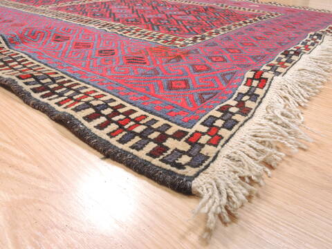 Kilim Red Flat Woven 40 X 61  Area Rug 100-110878 Image 4