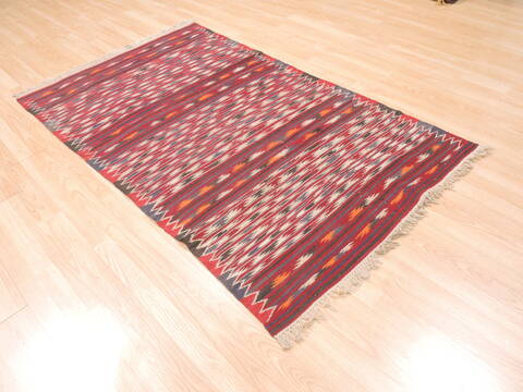 Kilim Red Flat Woven 38 X 63  Area Rug 100-110880 Image 3