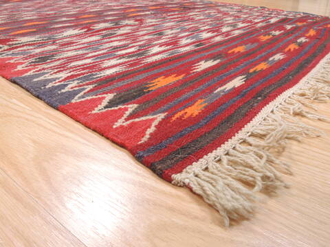 Kilim Red Flat Woven 38 X 63  Area Rug 100-110880 Image 4