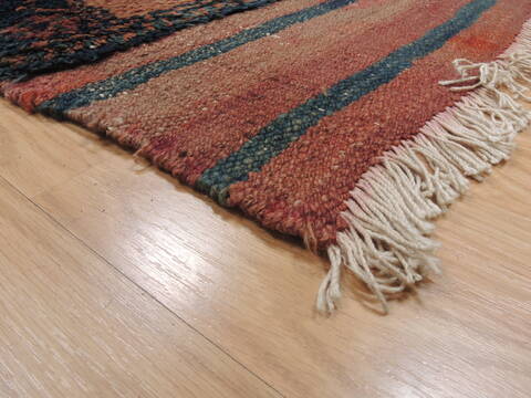 Kilim Red Flat Woven 39 X 68  Area Rug 100-110887 Image 5