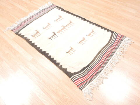 Kilim Beige Flat Woven 28 X 48  Area Rug 100-110891 Image 3