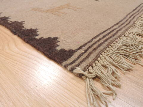 Kilim Beige Flat Woven 30 X 45  Area Rug 100-110892 Image 4