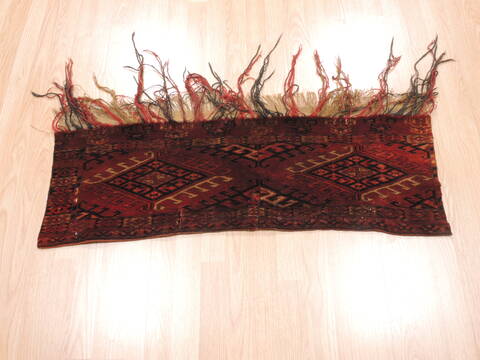 Baluch Red Square Hand Knotted 18 X 24  Area Rug 253-110976 Image 2