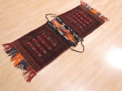 Turkman Red Square Hand Knotted 18 X 24  Area Rug 100-110994 Image 4