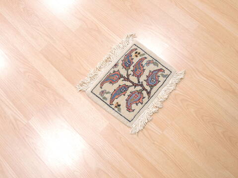 Kashan White Square Hand Knotted 10 X 13  Area Rug 100-111033 Image 3