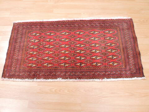 Baluch Red Hand Knotted 20 X 43  Area Rug 134-111088 Image 4