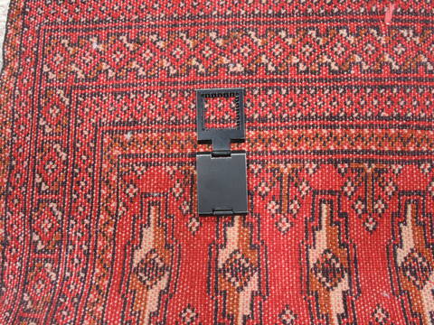 Baluch Red Hand Knotted 20 X 43  Area Rug 134-111088 Image 7