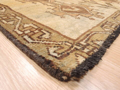 Baluch Beige Hand Knotted 33 X 57  Area Rug 134-111094 Image 5