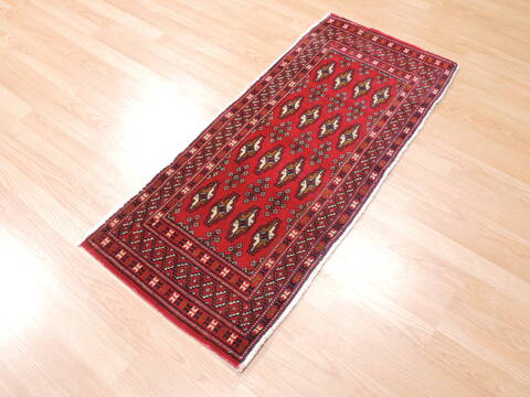 Baluch Red Hand Knotted 20 X 43  Area Rug 134-111121 Image 3