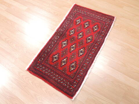 Baluch Red Hand Knotted 18 X 33  Area Rug 134-111128 Image 3