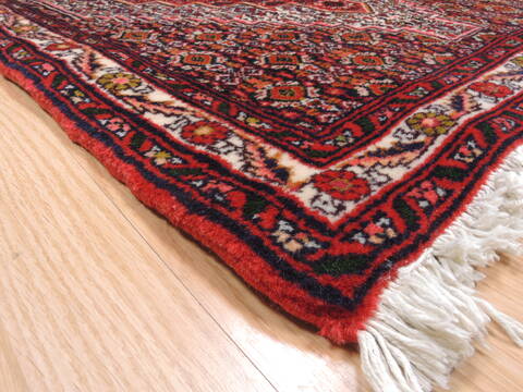 Sanandaj Red Hand Knotted 24 X 37  Area Rug 100-111978 Image 7