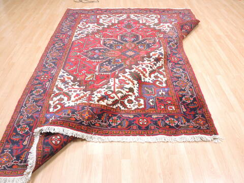 Heriz Red Hand Knotted 70 X 100  Area Rug 100-111992 Image 10