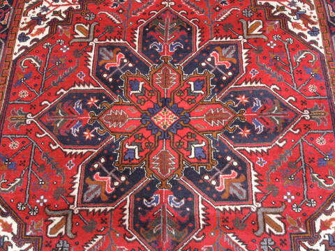 Heriz Red Hand Knotted 70 X 100  Area Rug 100-111992 Image 5