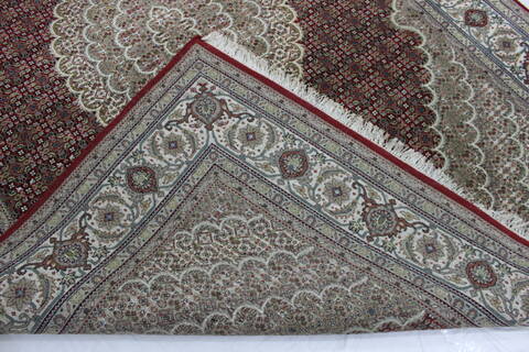 Mahi Red Hand Knotted 69 X 910  Area Rug 902-111996 Image 3
