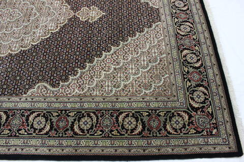 Mahi Black Hand Knotted 67 X 911  Area Rug 902-111997 Image 2